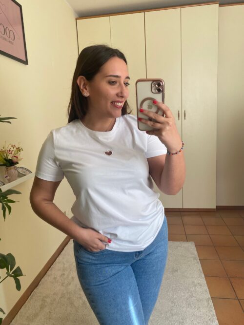 tshirt-cuore-colore-bianco