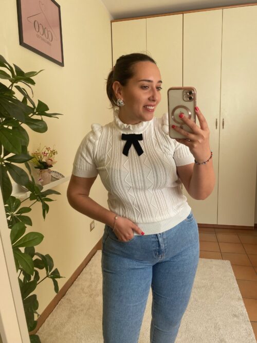 maglia-bon-ton-con fiocco-in-velluto-colore-bianco